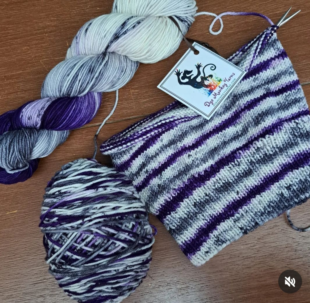 Dye Monkey Yarns - Rumba Monkey (DK)