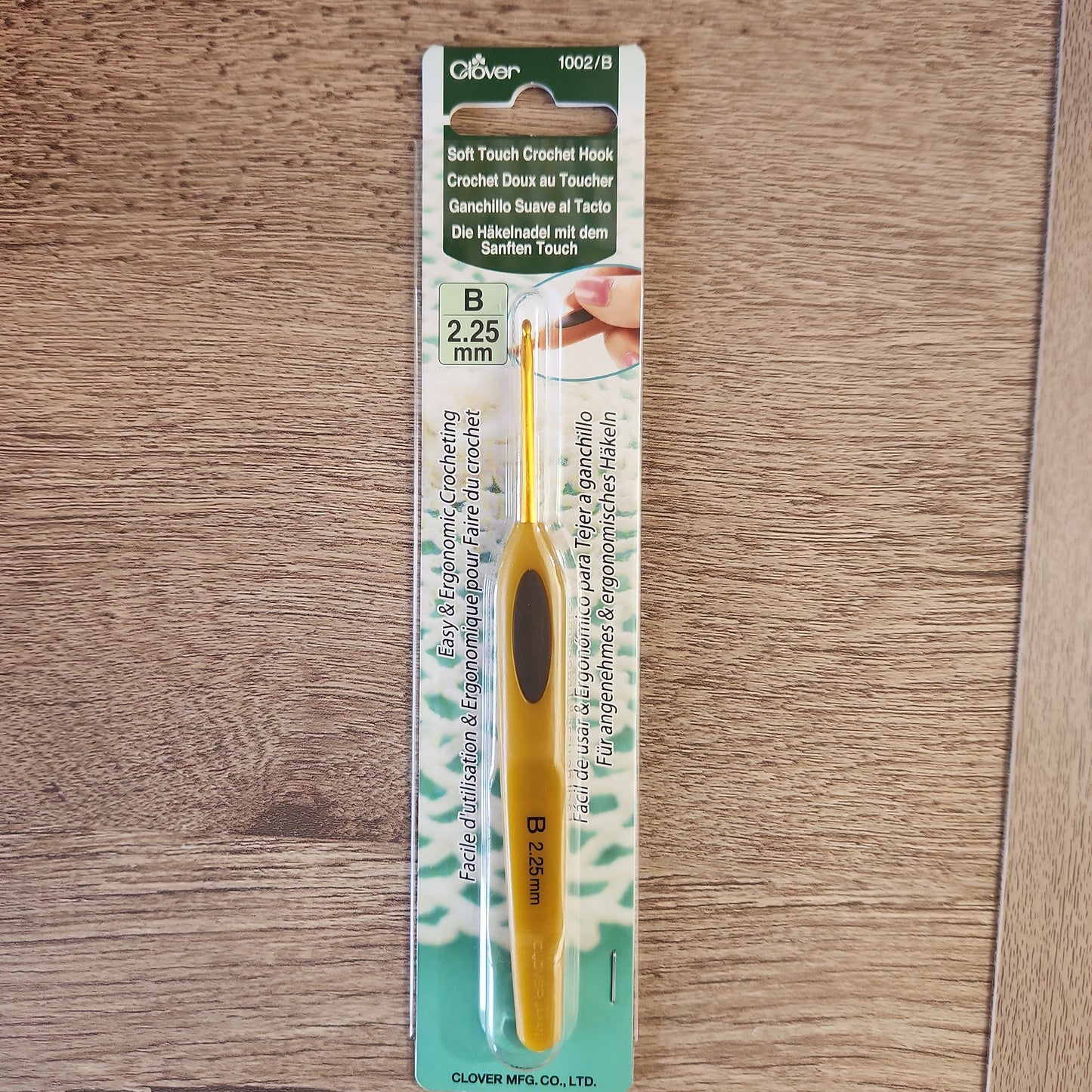 Clover soft touch crochet hook B/2.25mm